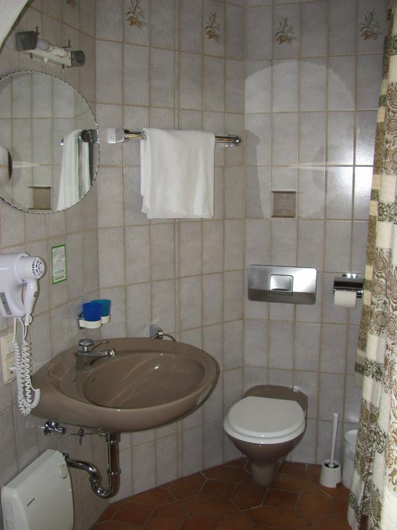 Hotel Negele Hohenfurch エクステリア 写真